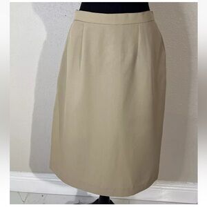Women's Skirt  Beige Size Medium